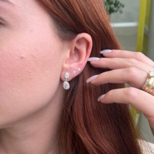 Brinco cravejado delicado