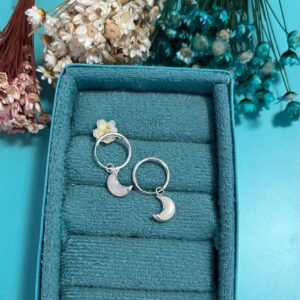 Argolinha com pingente de lua