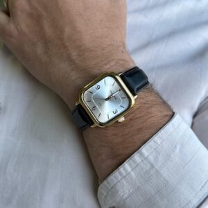 Relógio Unissex Quadrado Mostrador Prata