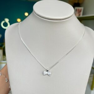 Colar Laço Cravejado