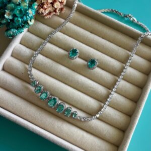 Conjunto Luxo Verde Gargantilha e Brinco