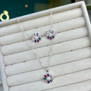 Conjunto Flor com Cristais Coloridos