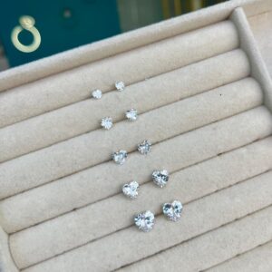 Brinco Ponto de Luz Coração