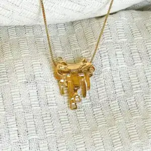 Colar Sela de Cavalo